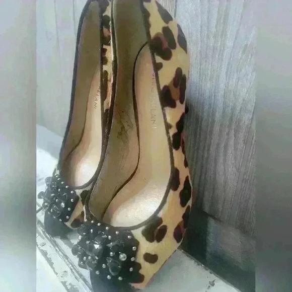 Antonio Melani Cheetah fur heels. Size 6.5. - Picture 2 of 12